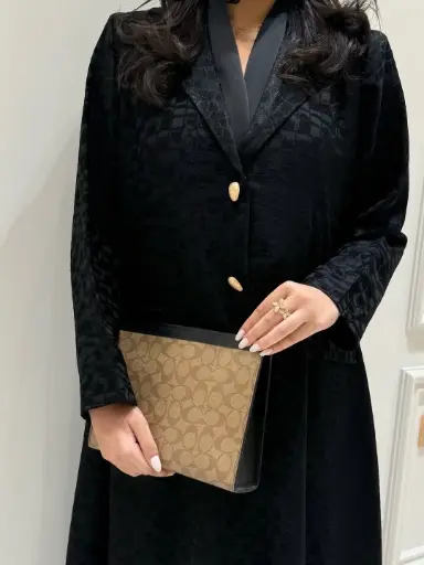 عباية غدير سالم