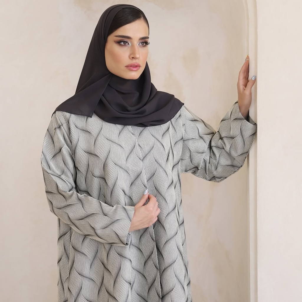 Buthaina Line Abaya 