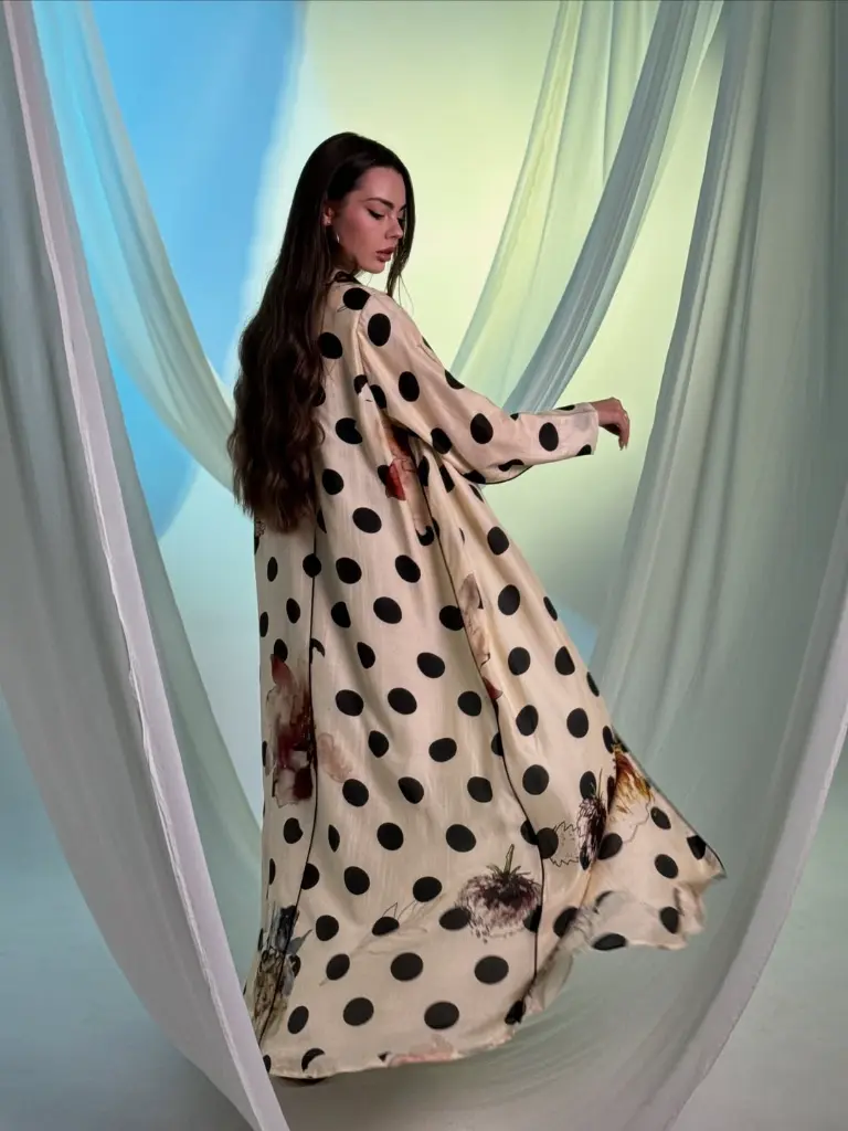 Price- 49 OMR (1).webp