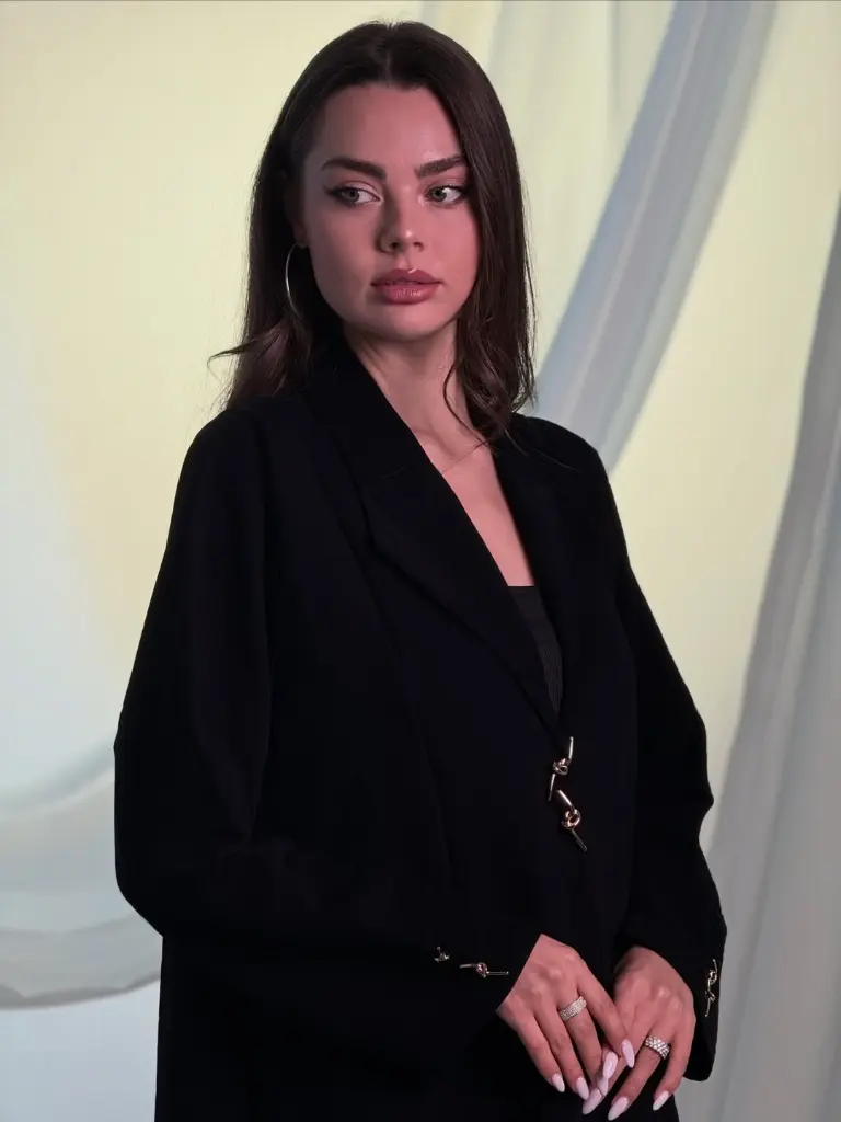 Price- 39 OMR (1).webp