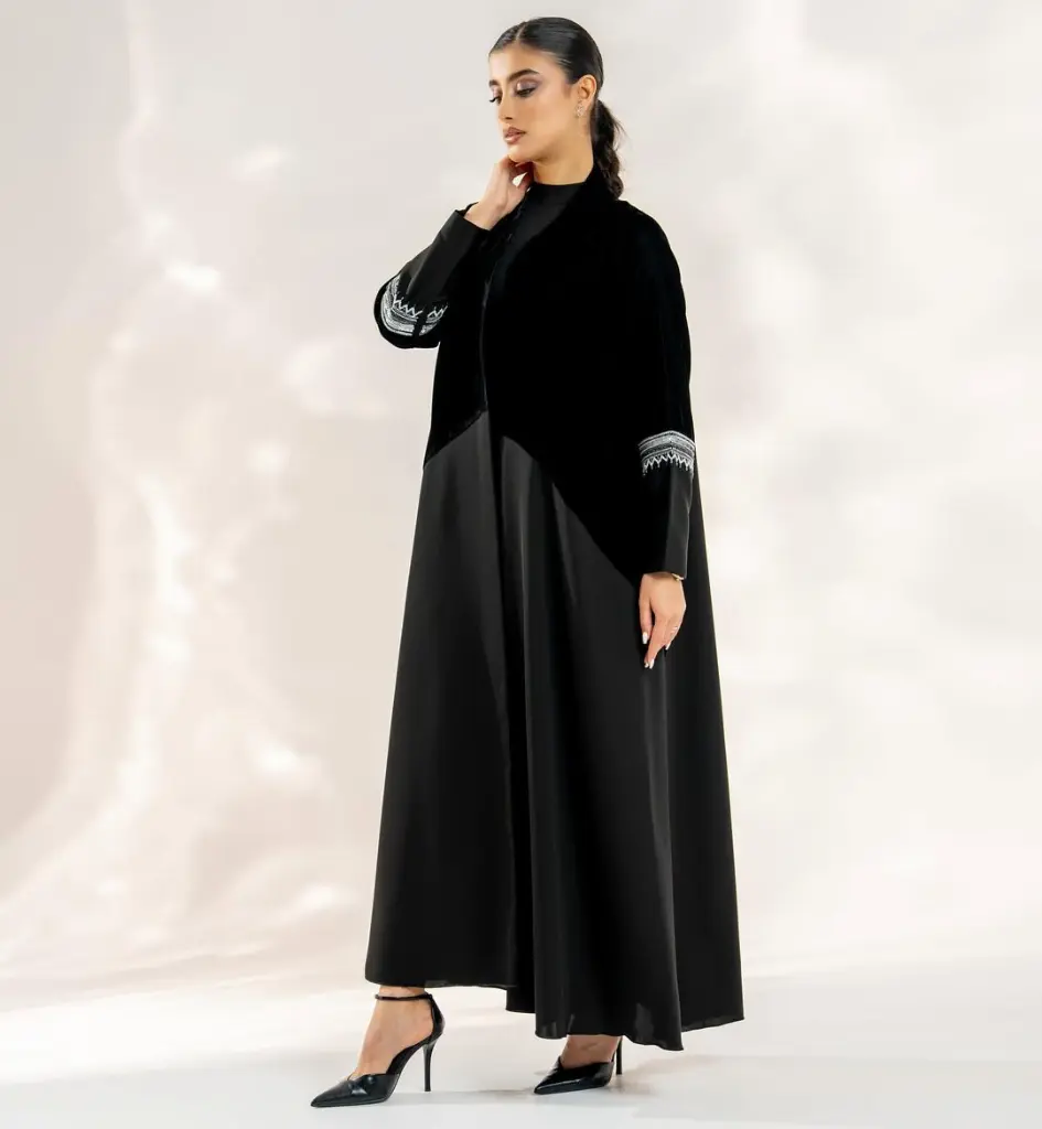Abaya code- NAS-196Abaya price- 40 OMRAvailable color- dark blue- black-brown___________________.webp