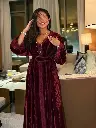 قفطان من المخمل الفاخر بلونه الماروني،تزيّنه تطريزات مغربية دقيقة من الامام بطول القطعة و تطريز  (4).webp