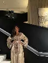 __تفاصيل هذا القفطان تحكي عن فخامة استثنائية ✨قماش لامع ولمسات تطريز دقيقة تبرز جمال التصميم بكل (1).webp