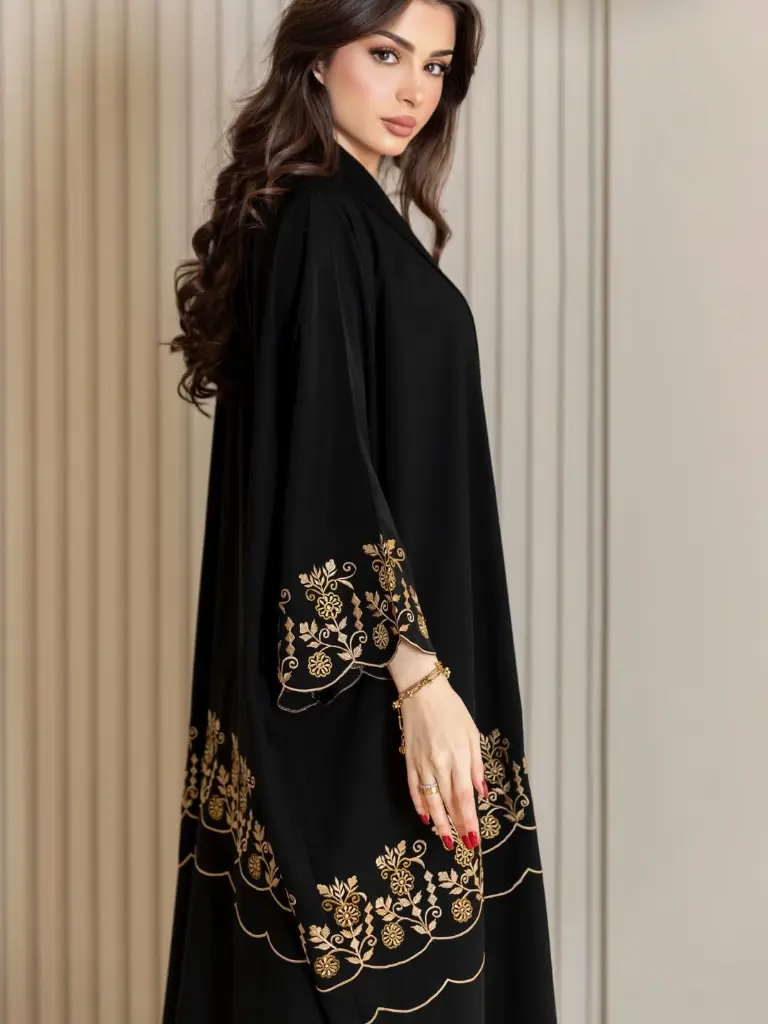 CODE - HDB 193..._عباية بقصه واسعه بقماش كريب ، تطريز امام وخلف ، اللون يتغير  مع شيله سادة. .__.webp