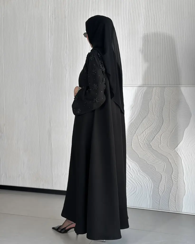Abaya with Shelah____Abaya Code__- E17___خام العباية كريب سعودي بجودة جداً ممتازة خفيف ومريح فال (2).webp