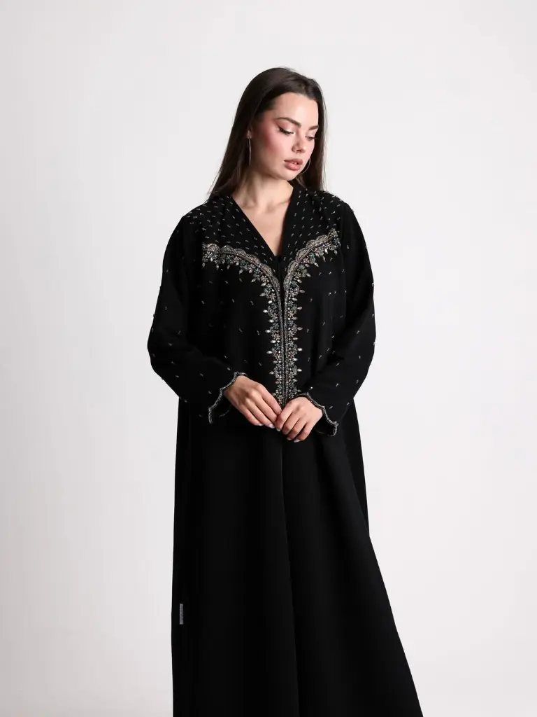 __CODE - MA29PRICE- 56 OMRمن العبايات الفخمة ، العباية بـ قماش إندونيسي بجودة جداً مُمتازة ، سوا.webp