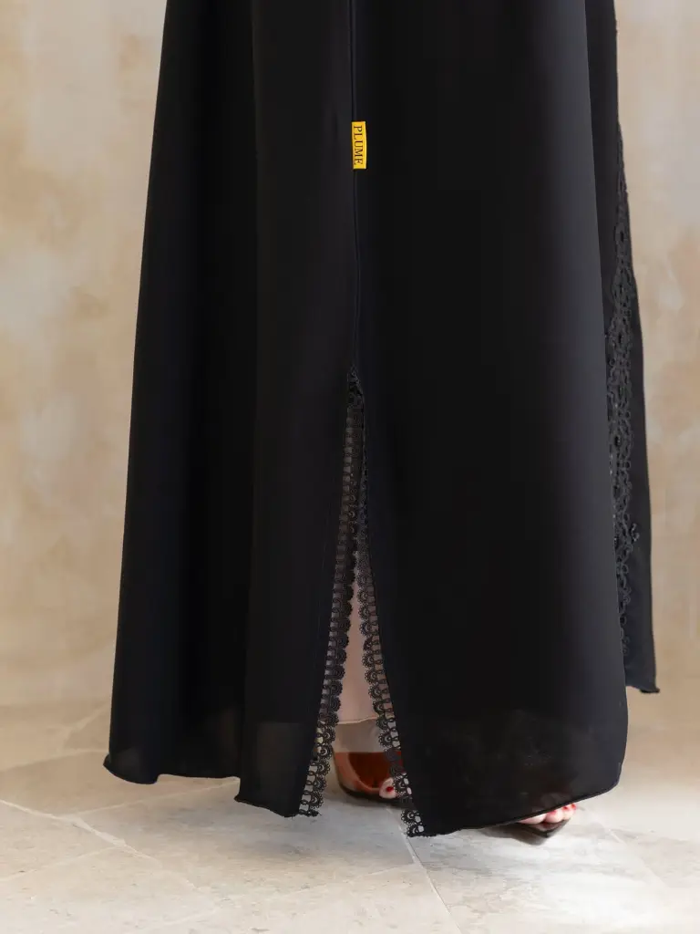 __Abaya Code- p215Abaya Price-37🇴🇲🇧🇭370🇸🇦🇶🇦🇦🇪32🇰🇼عباية للمناسبات قماشها بارد و فيها  (2).webp