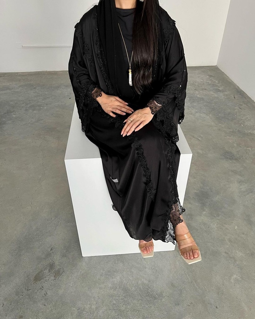 Amna Line Abaya