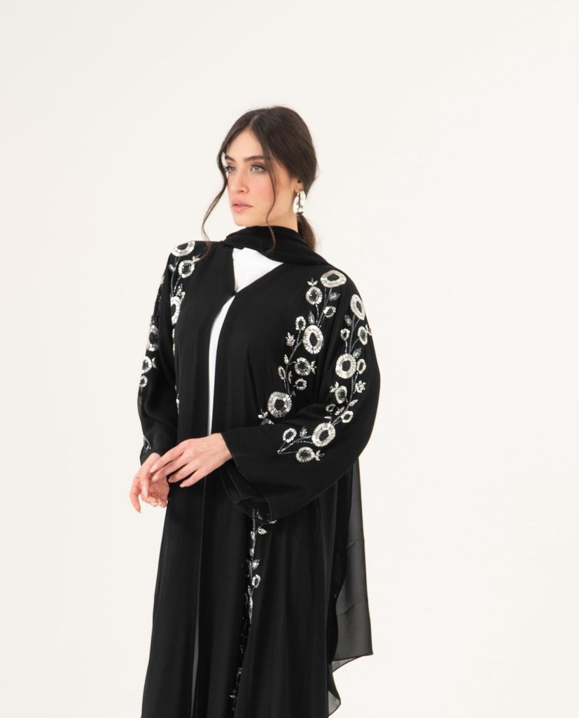 Amna AlGhaithi Abaya