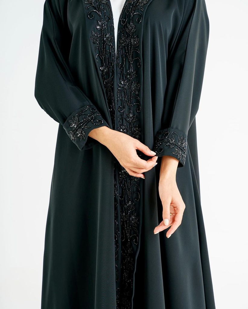 Amna AlGhaithi Abaya