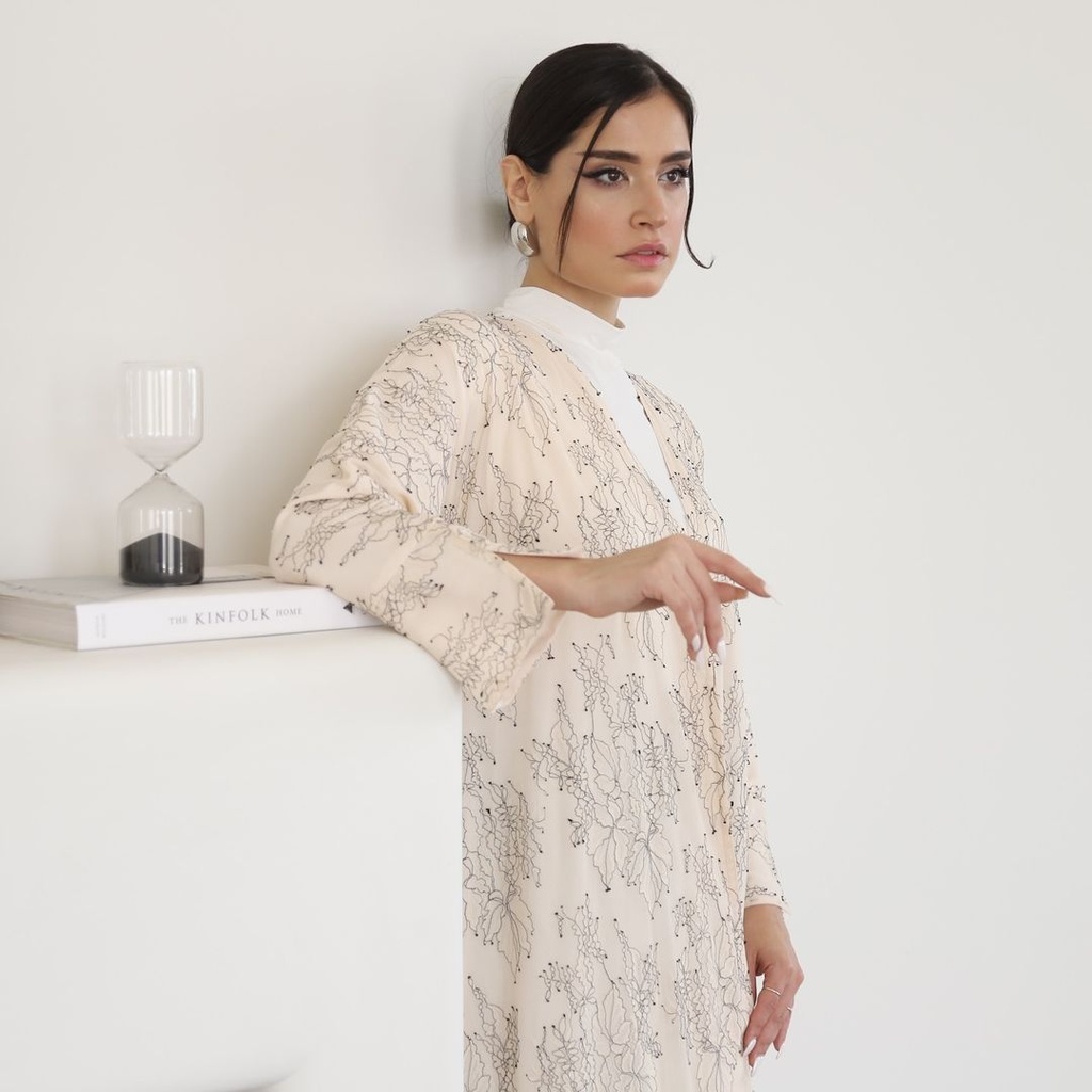 Buthaina Line Abaya