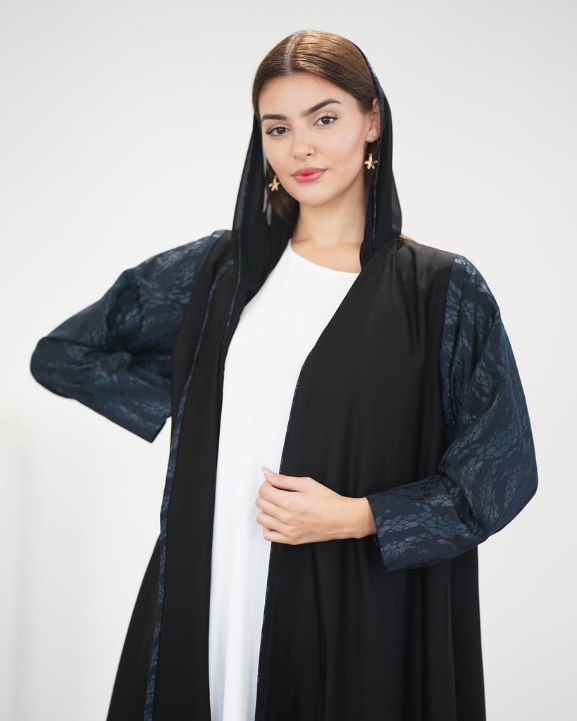 Amna AlGhaithi Abaya