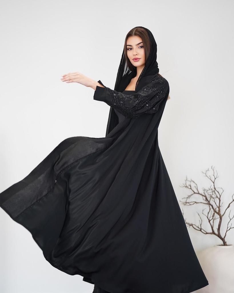 Amna AlGhaithi Abaya