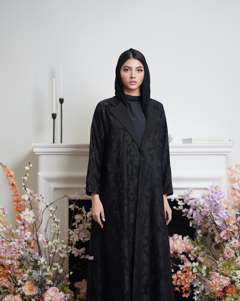 Amna Al Ghaithi Abaya 