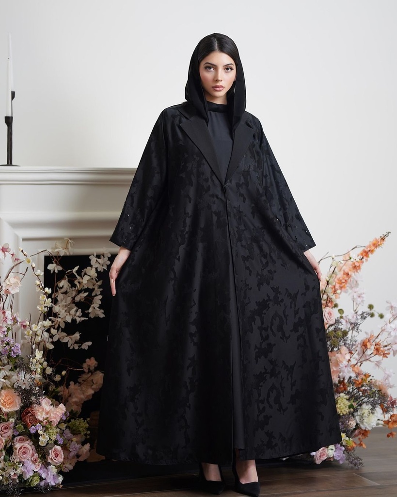 Amna Al Ghaithi Abaya 