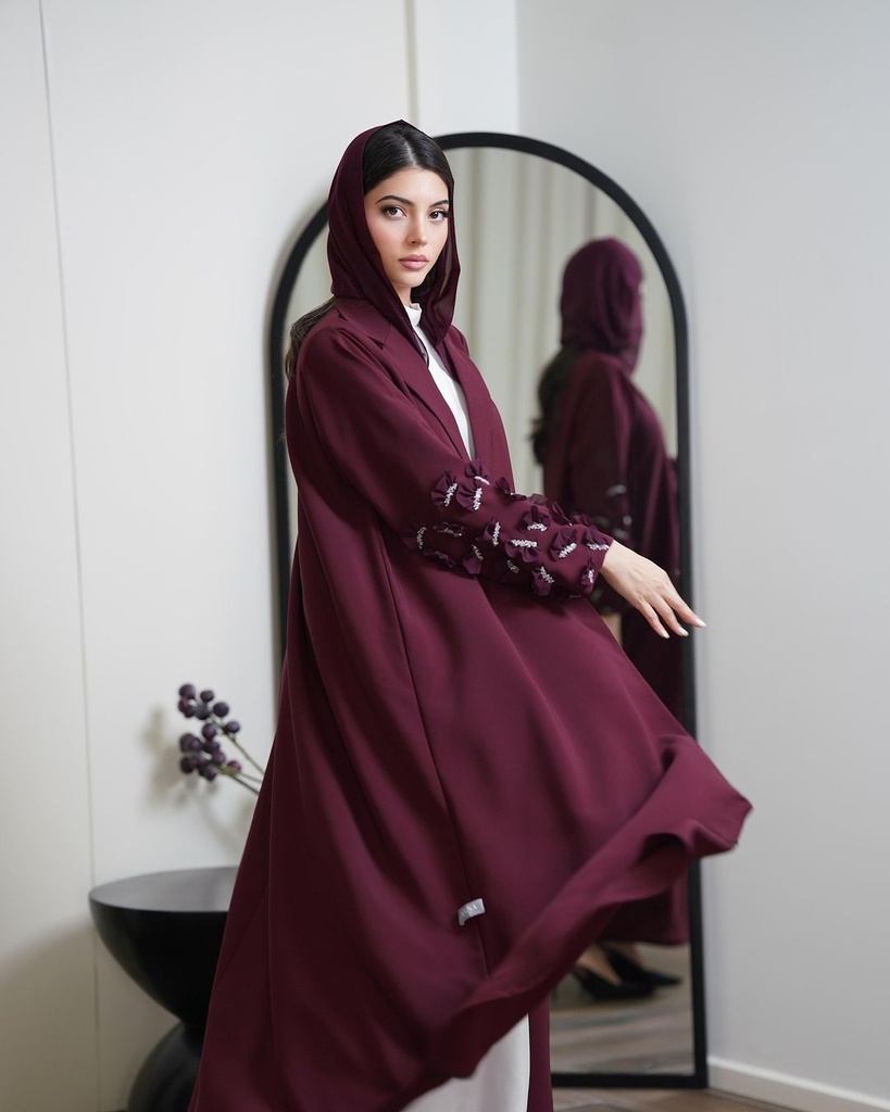 Amna Al Ghaithi Abaya 