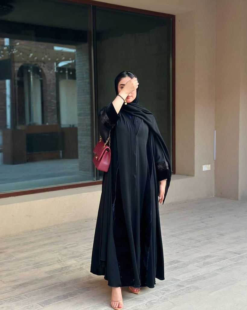 The Icon Abaya