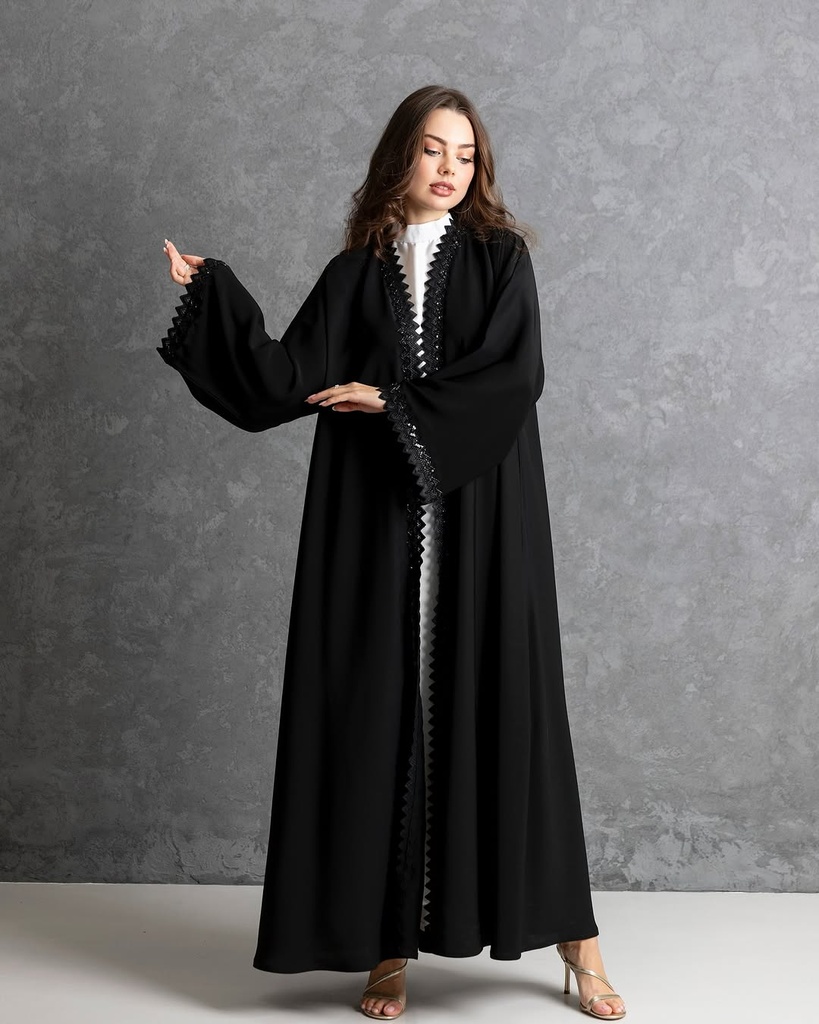 Amna Al Ghaithi Abaya 
