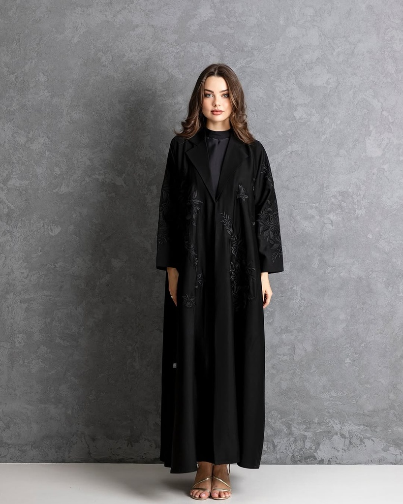 Amna Al Ghaithi Abaya 
