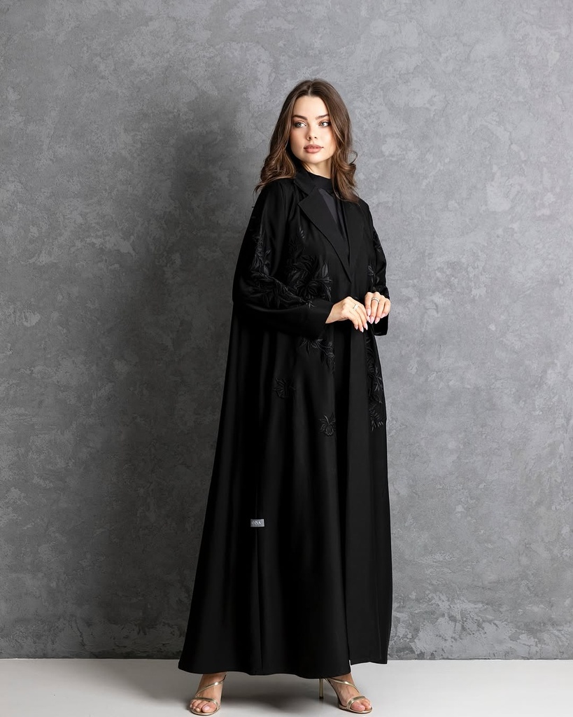 Amna Al Ghaithi Abaya 