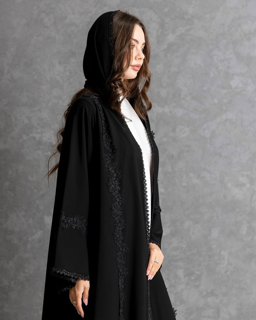 Amna Al Ghaithi Abaya 