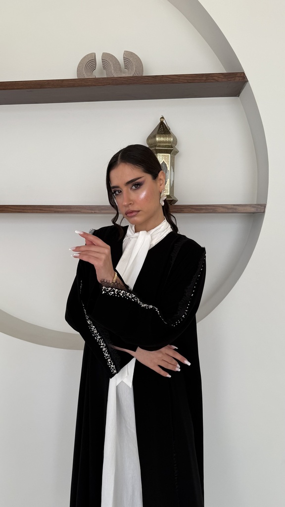 عباية سّيراءُ ديزاين