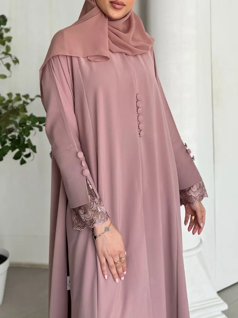 3in Abaya