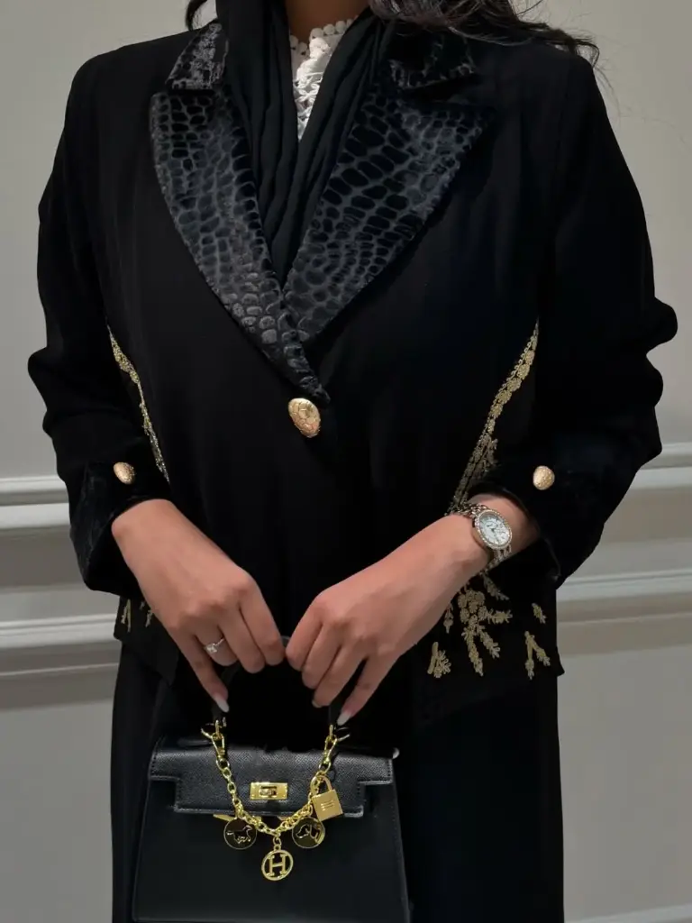 عباية غدير سالم