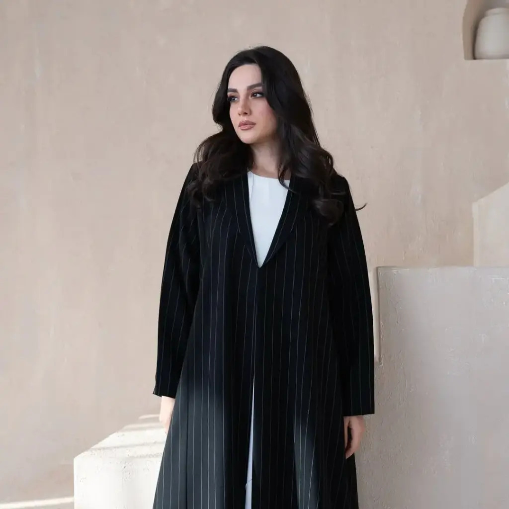 Buthaina Line Abaya