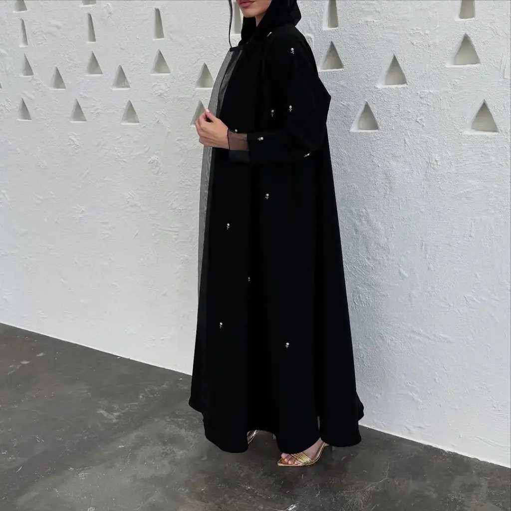 عباية سّيراءُ ديزاين