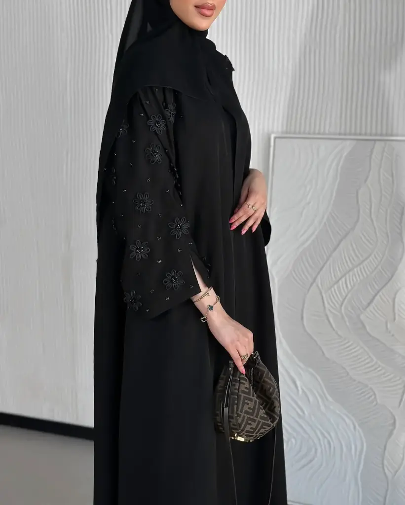 3in Abaya