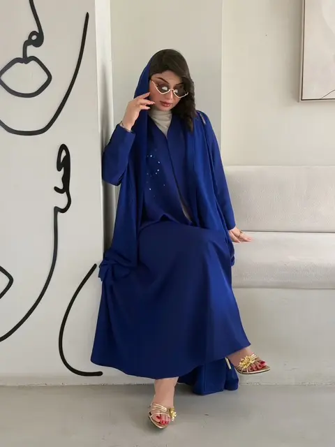 Onina Abaya