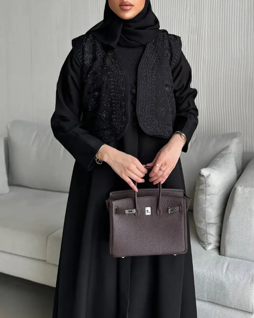3in Abaya