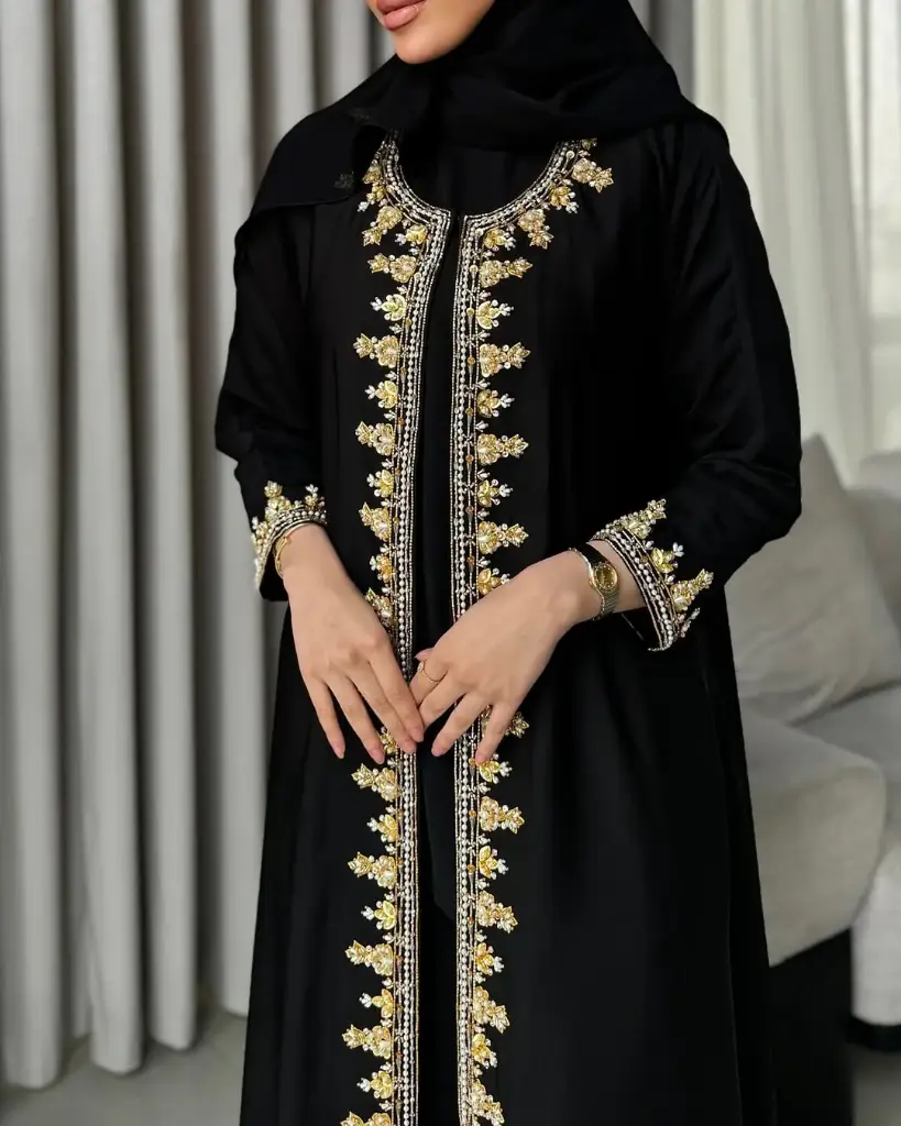 3in Abaya