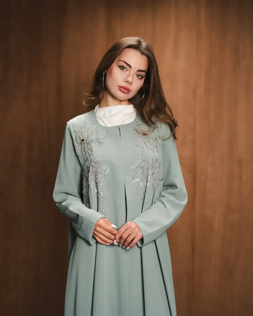 Antic Abaya