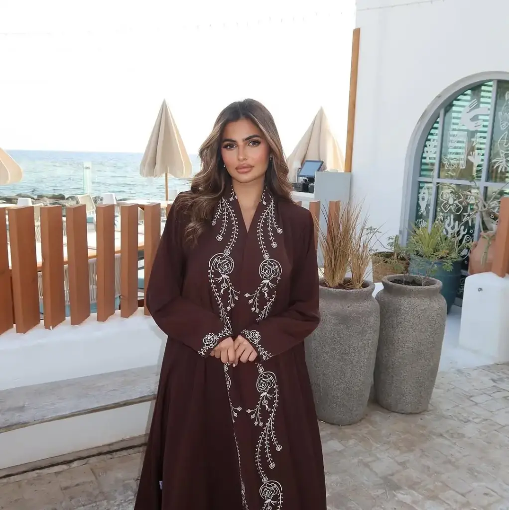1.0.9 Abaya