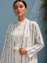 Bee Abaya