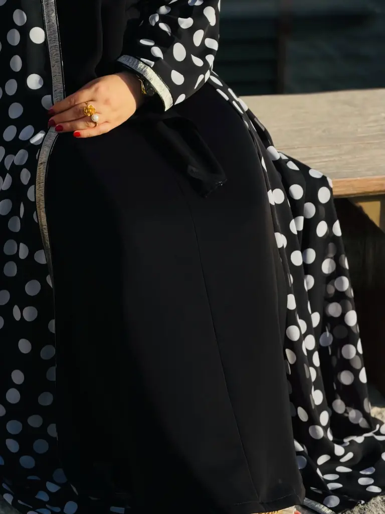 Buthaina Line Abaya