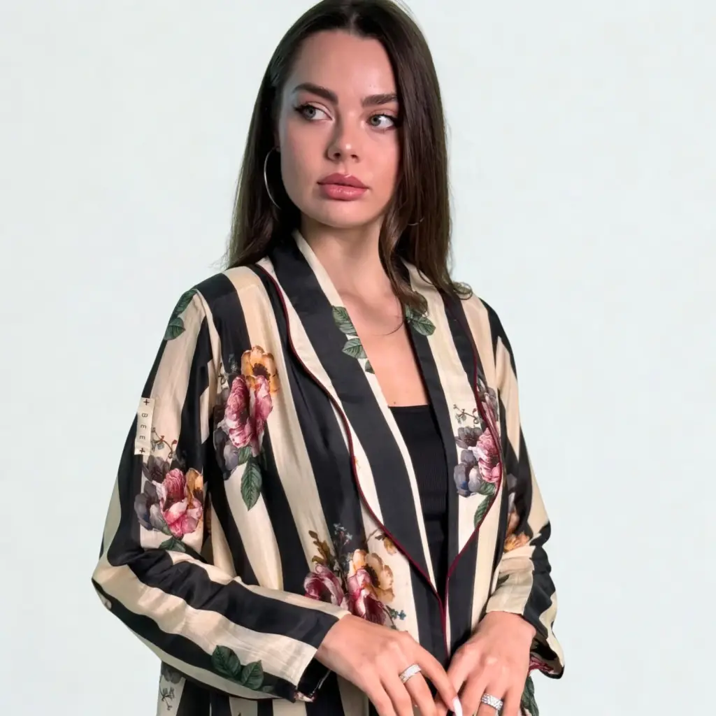 Bee Abaya