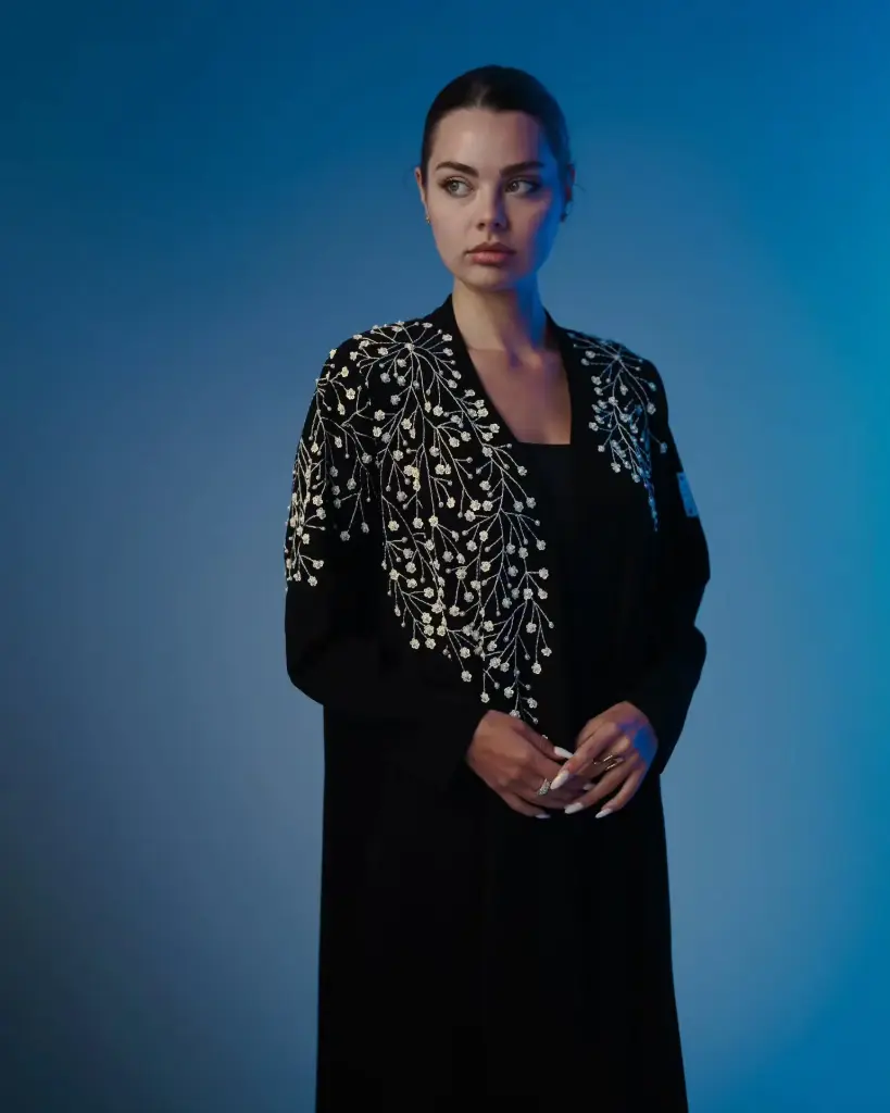 Bee Abaya