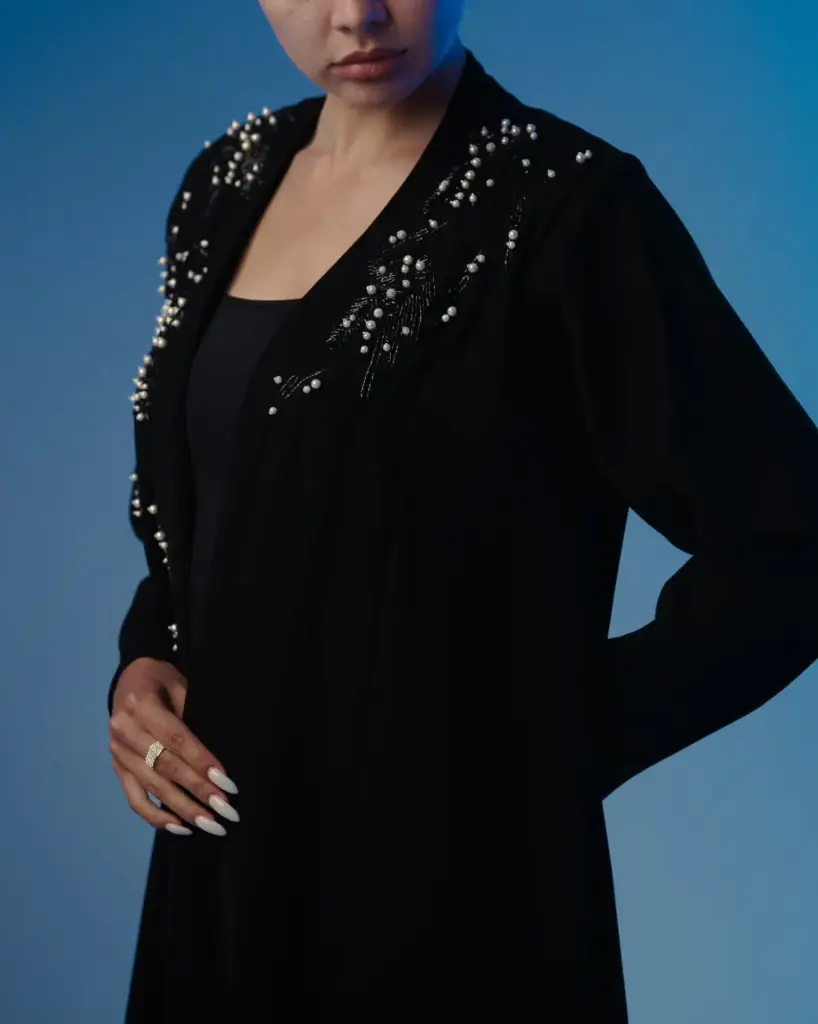 Bee Abaya
