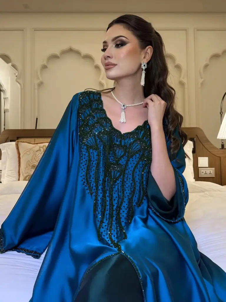 فستان إيز كولكشن