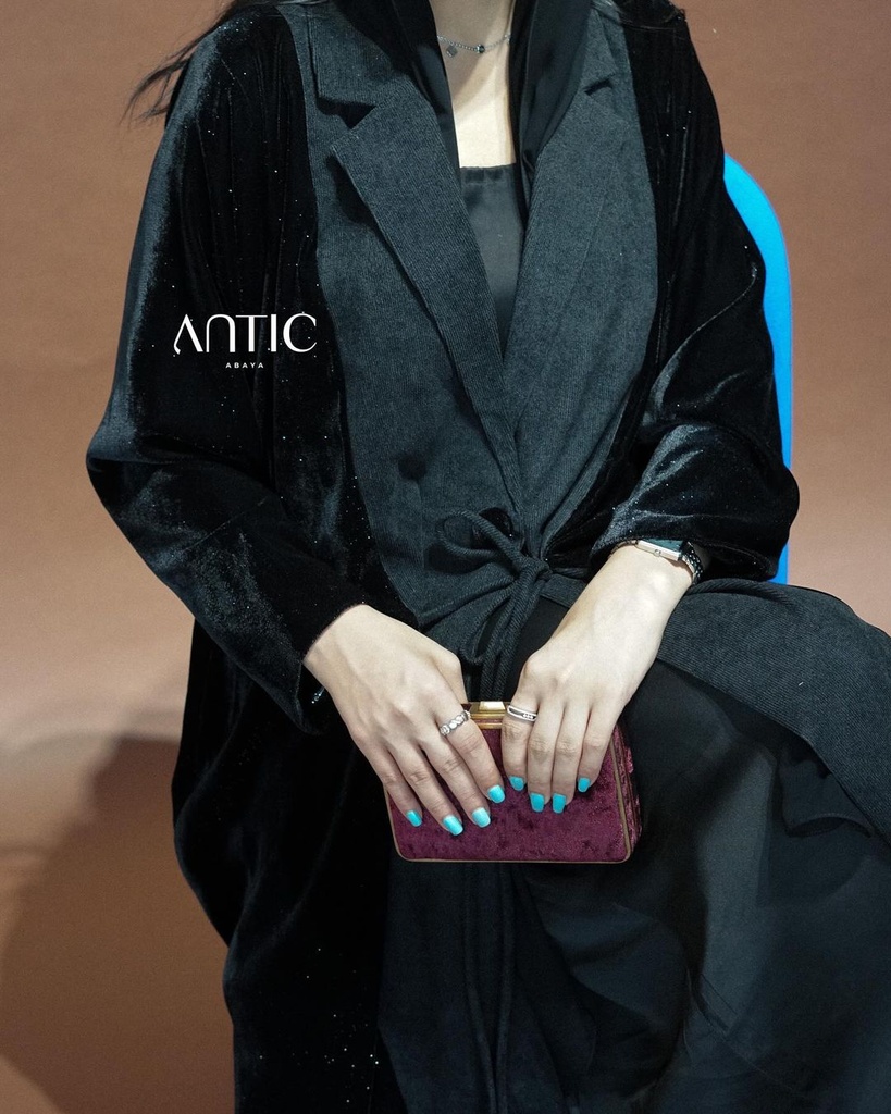 Antic Abaya 