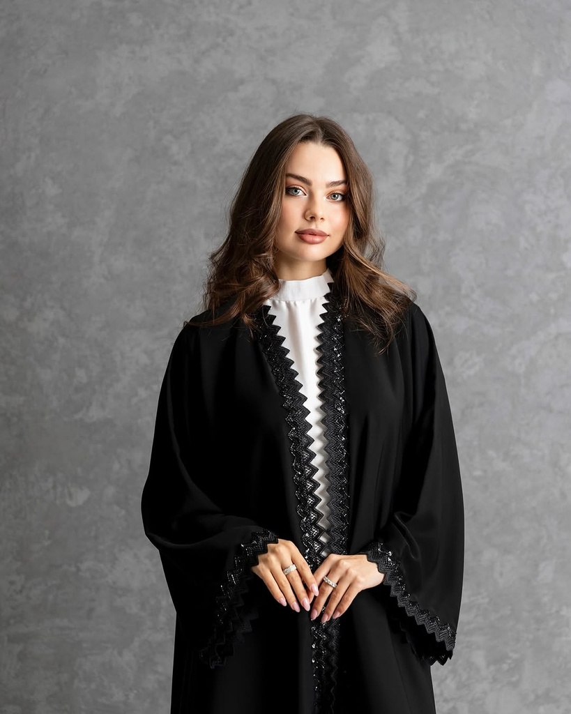 Amna Al Ghaithi Abaya 