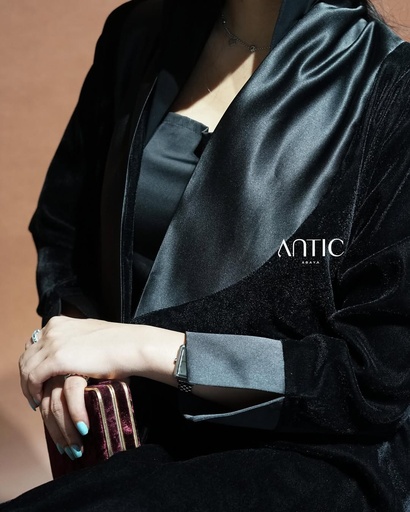 Antic Abaya