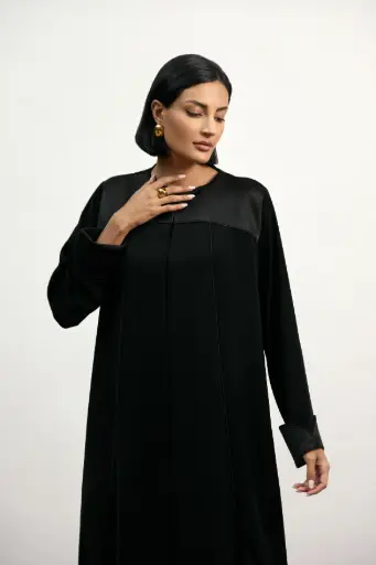 Stella Line Abaya
