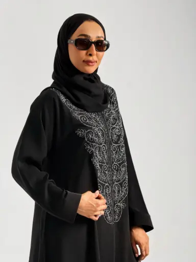 عباية ليميتد باي شيخة