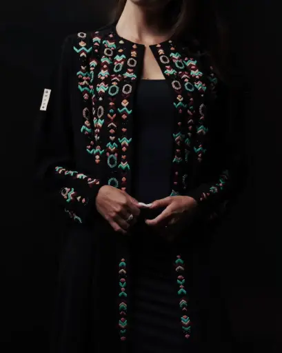 Bee Abaya